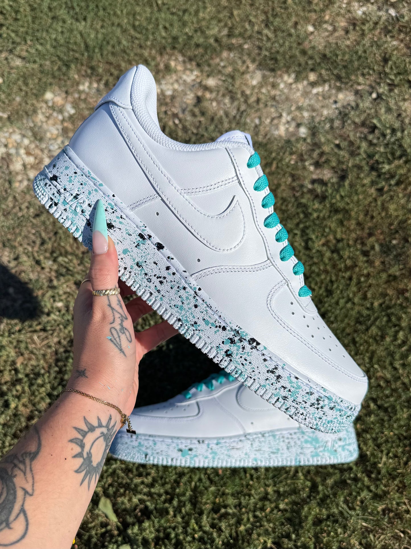 DRIPPING SWOOSH (multicolored)