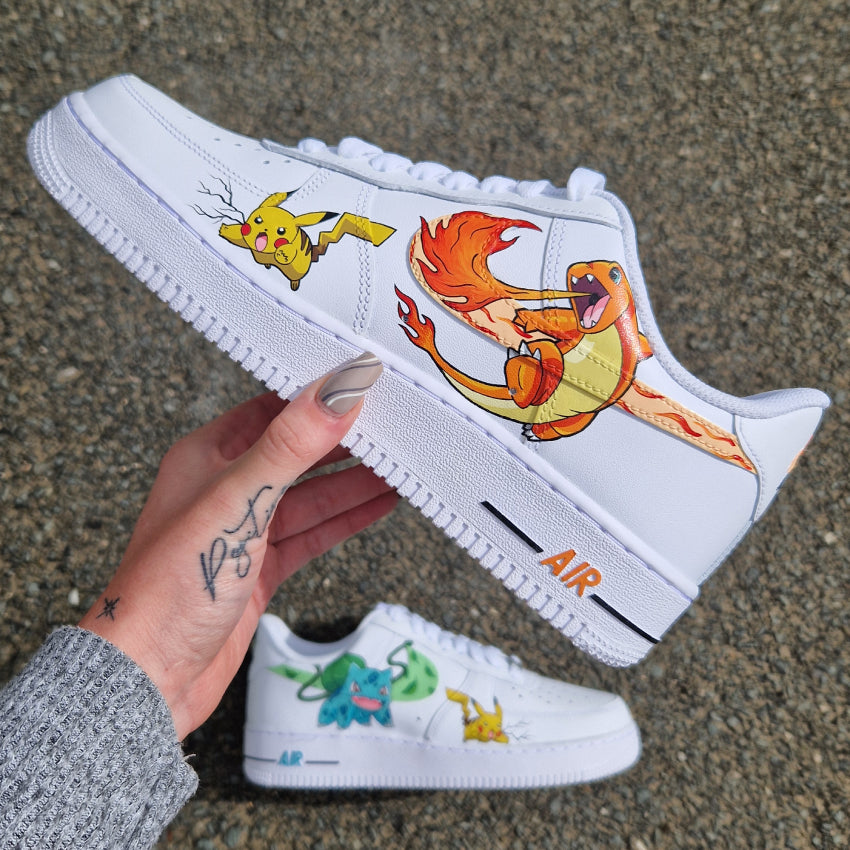 Custom Nike Air Force 1 Salamèche crachant du feu avec Pikachu – peinture Pokémon